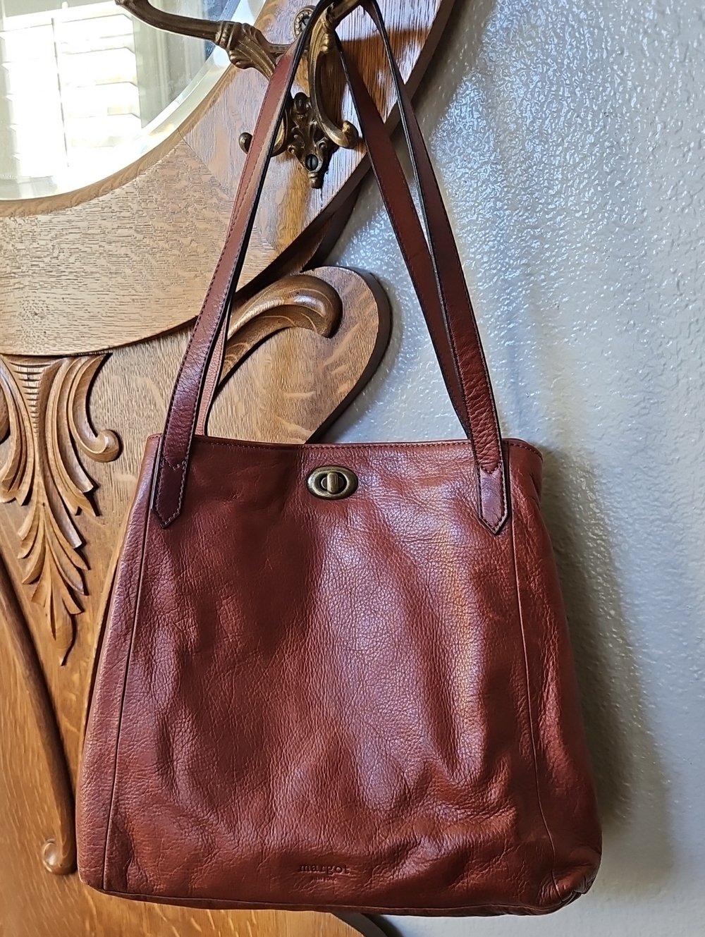 Margot Leather Shoulder Bag in Deep Brown